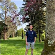 Sono Enrico, ho 23 anni, sto frequentando il corso magistrale in  Scienze e Tecnologie Alimentari . Sono disponibile ad aiutare nello svolgimento dei compiti